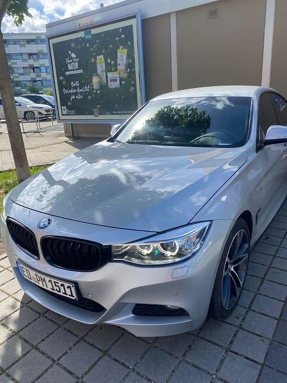 Silber Gebraucht 2014 BMW 330 Gran Turismo Sport Line Limousine | 21.799 € (Fairer Preis) - Bild 1/4