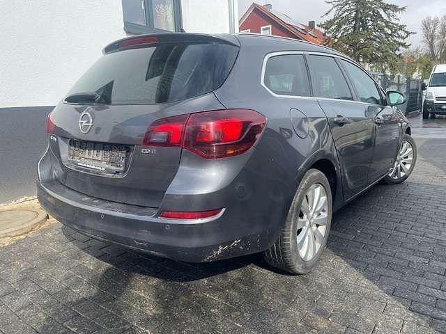Gebraucht Opel Astra 125 PS (91 kW) 2011 Grau Kombi