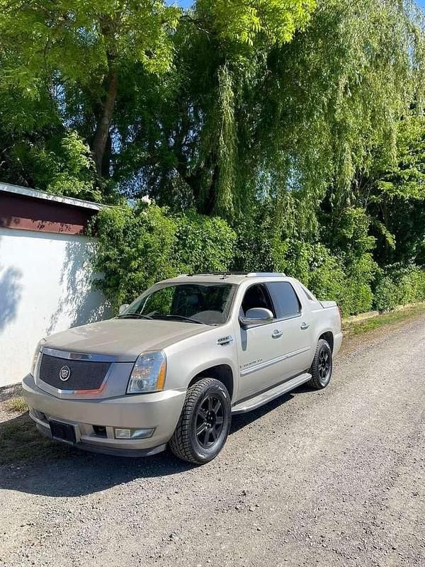 Beige Gebraucht 2007 Cadillac Escalade SUV | 29.500 € (Guter Preis) - Bild 1/4