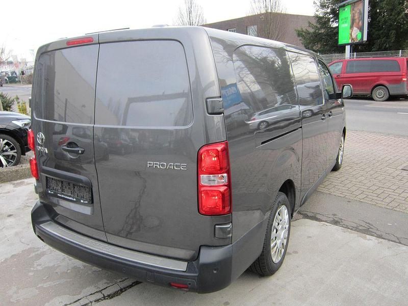 Gebraucht Toyota Proace 177 PS (130 kW) 2021 Grau Van / Kleinbus