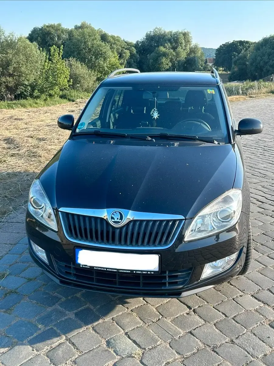 Gebraucht Skoda Fabia Fresh 105 PS (77 kW) 2014 Schwarz Kombi