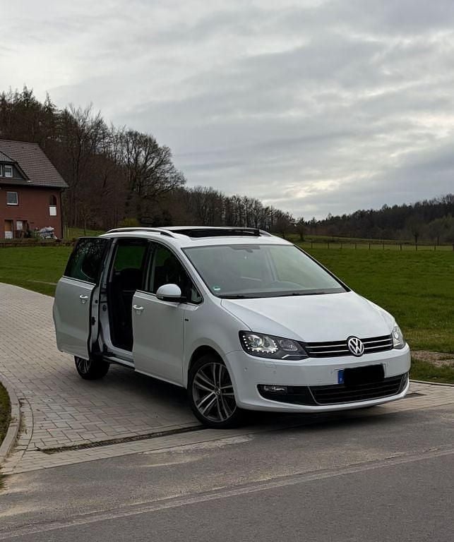 Gebraucht VW Sharan Cup 177 PS (130 kW) 2014 Weiß Van / Kleinbus