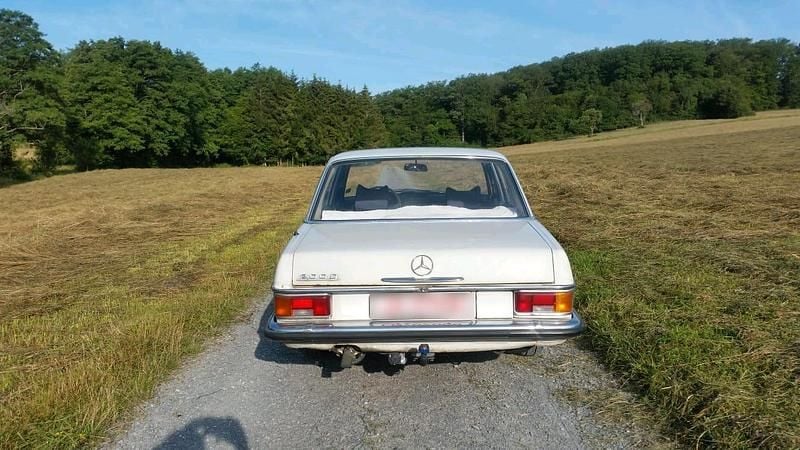 Gebraucht 2025 Mercedes 200/8 Limousine | 9.500 € - Bild 1/4