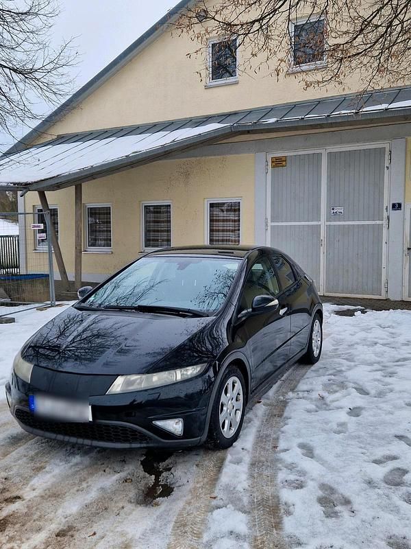 Gebraucht Honda Civic 140 PS (102 kW) 2006 Schwarz Kleinwagen