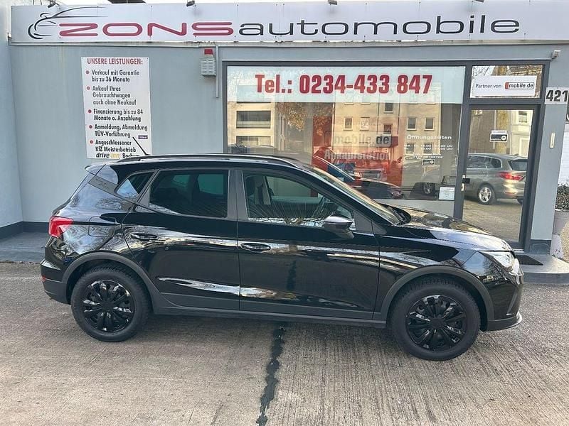 Schwarz Gebraucht 2023 Seat Arona Style SUV | 15.950 € (Superpreis) - Bild 1/4