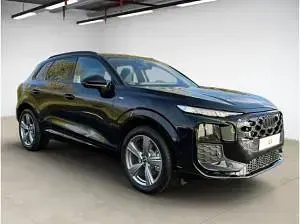 Neu Audi Q3 Ambiente 150 PS (110 kW) 2025 Schwarz (schwarz (mythosschwarz metallic)) SUV
