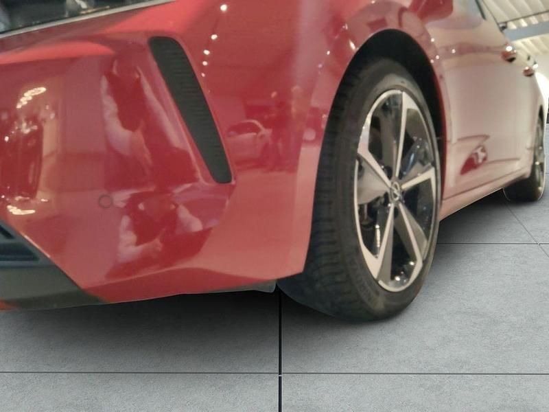 Gebraucht Opel Astra Edition 179 PS (131 kW) 2023 Rot Limousine