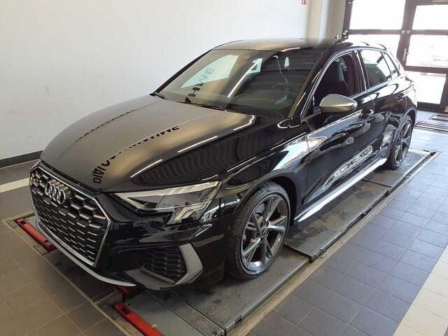 Gebraucht Audi S3 Design 310 PS (228 kW) 2024 Mythosschwarz Limousine
