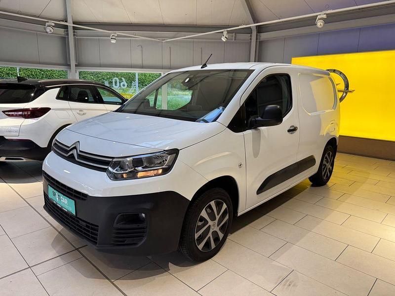 Weiß Gebraucht 2021 Citroën Berlingo Van / Kleinbus | 16.999 € (Superpreis) - Bild 1/4