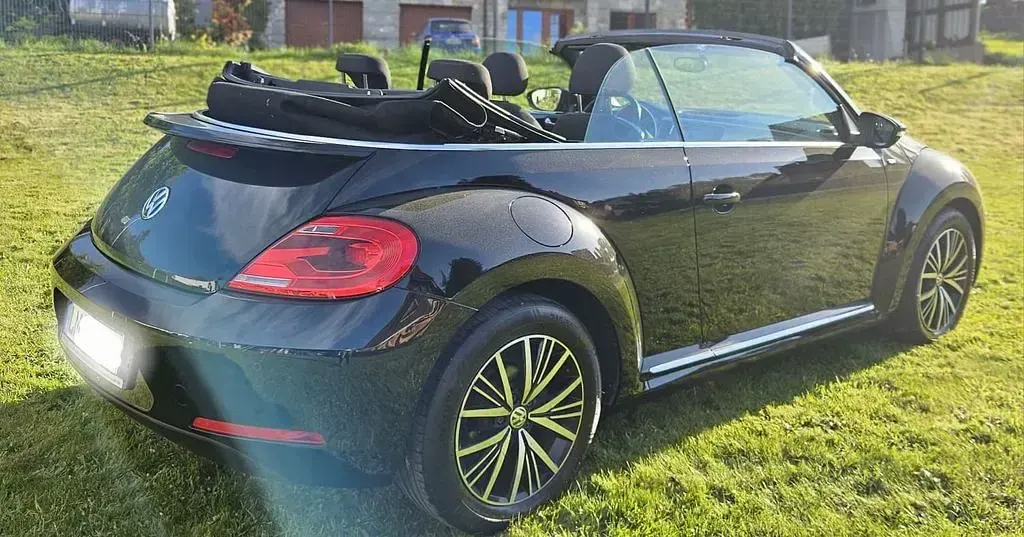Gebraucht VW Beetle Allstar 105 PS (77 kW) 2016 Schwarz Kleinwagen