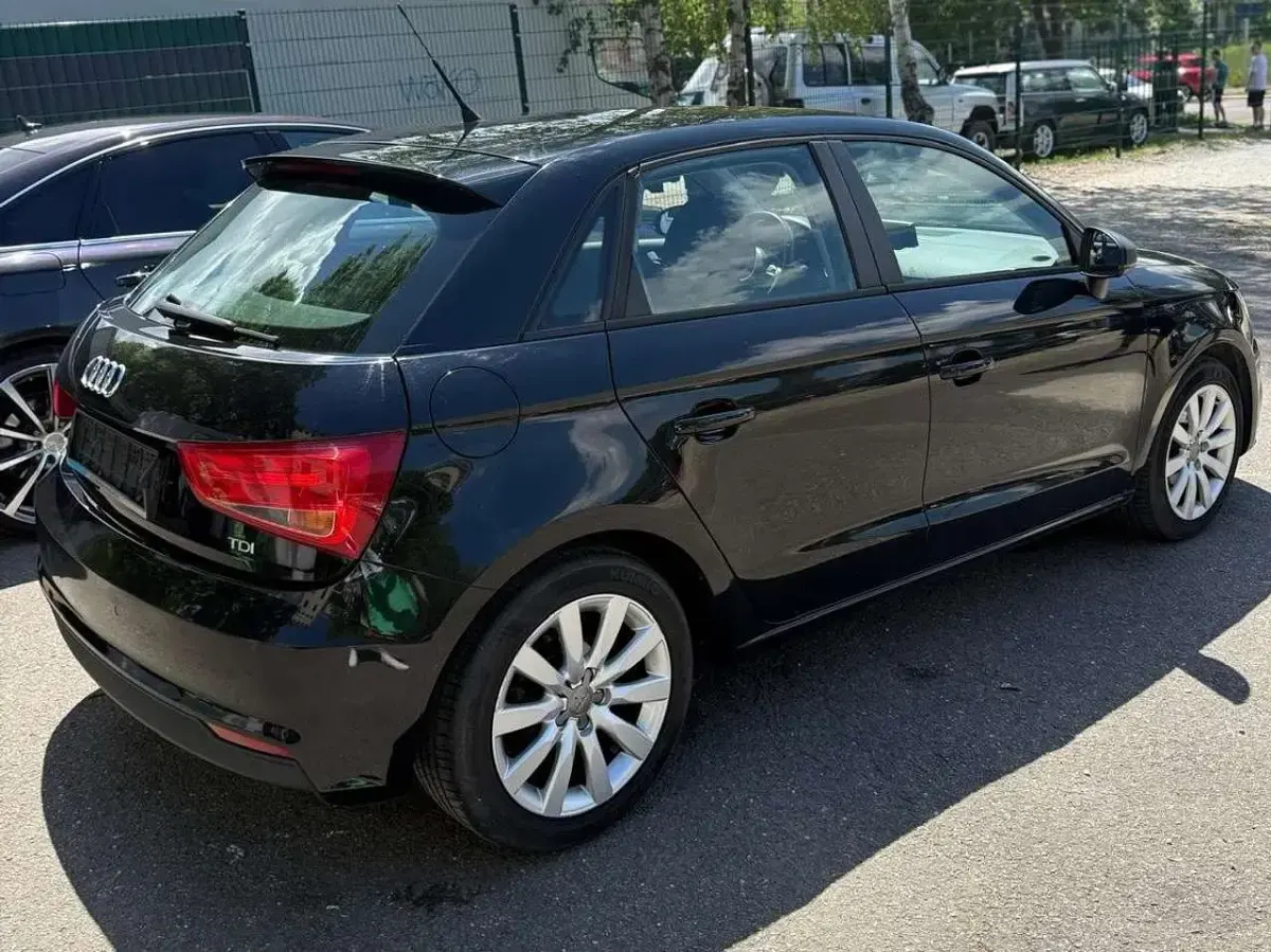 Gebraucht Audi A1 Sportback Design 116 PS (85 kW) 2015 Schwarz Kleinwagen