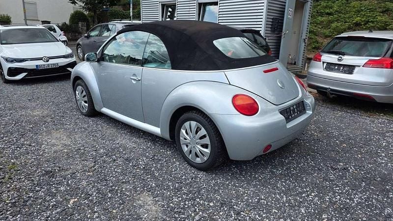 Gebraucht VW New Beetle Cabriolet Highline 116 PS (85 kW) 2006 Reflexsilber metallic Cabrio