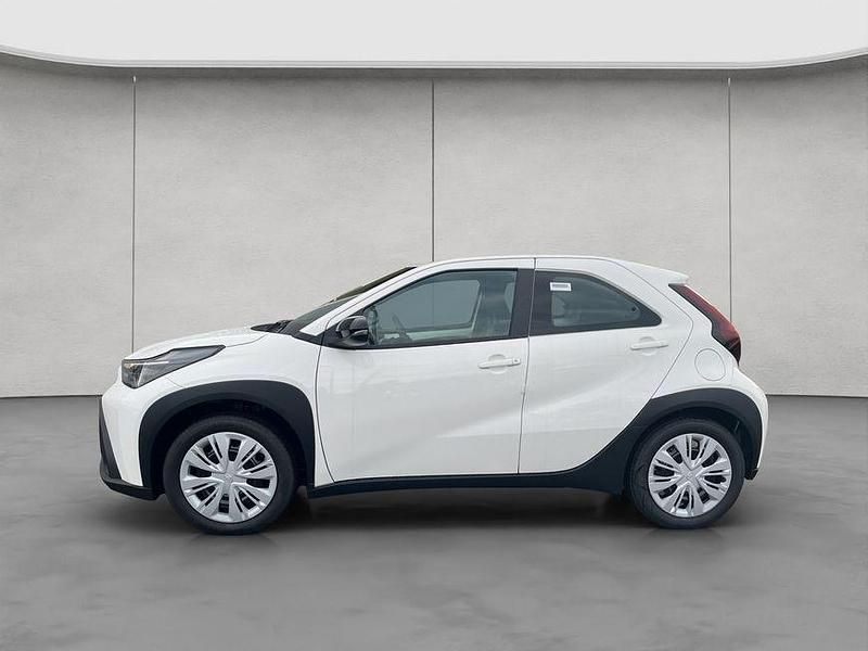 Neu Toyota Aygo X PURE 116 PS (85 kW) 2025 Weiß SUV