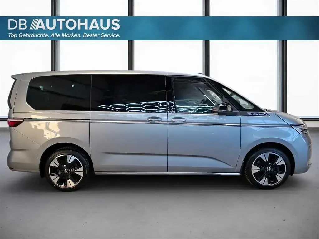 Gebraucht VW T7 Style 150 PS (110 kW) 2024 Silber Van
