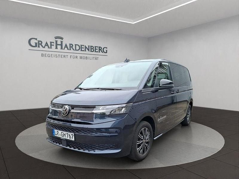 Blau Gebraucht 2024 VW T7 Life Van | 48.790 € (Superpreis) - Bild 1/4