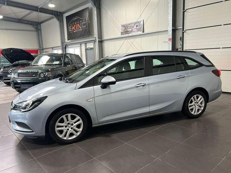 Gebraucht Opel Astra 110 PS (80 kW) 2019 Blau Kombi