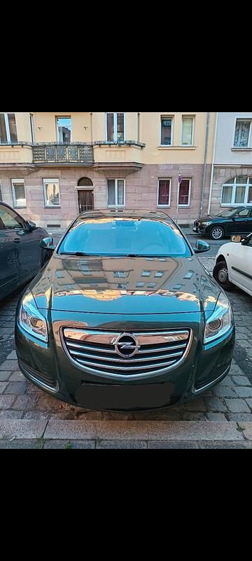 Grün Gebraucht 2009 Opel Insignia Limousine | 4.150 € (Superpreis) - Bild 1/4