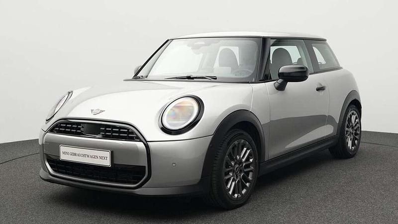 Grau Gebraucht 2024 Mini Cooper Classic Kleinwagen | 25.303 € (Fairer Preis) - Bild 1/4