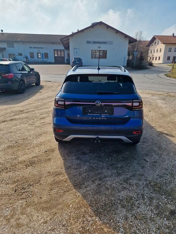 Gebraucht VW T-Cross Active 110 PS (80 kW) 2022 Blau SUV