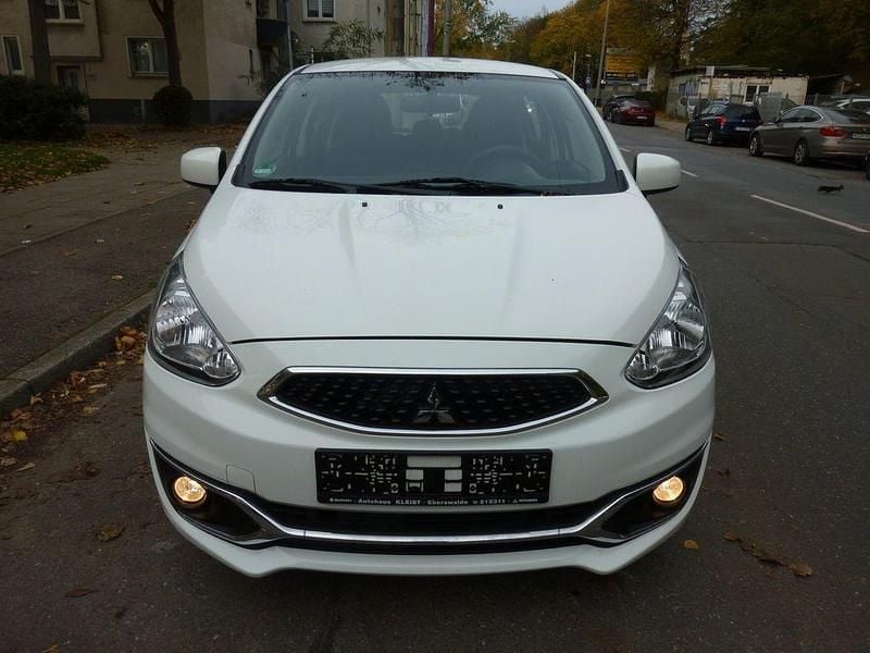 Weiß Gebraucht 2019 Mitsubishi Space Star Basis Limousine | 4.999 € (Superpreis) - Bild 1/4