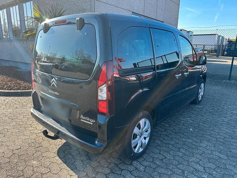 Gebraucht Citroën Berlingo 110 PS (80 kW) 2018 Schwarz Van / Kleinbus