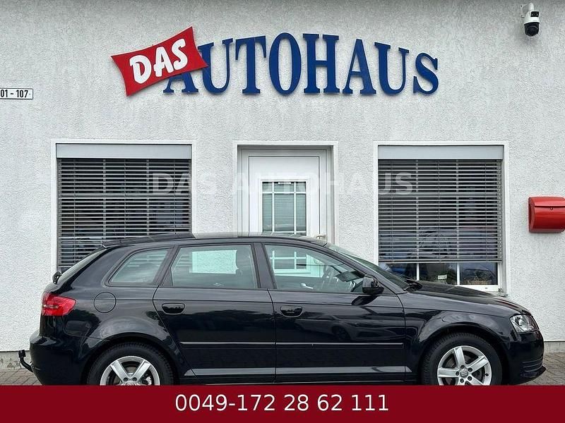 Gebraucht Audi A3 Attraction 102 PS (75 kW) 2009 Schwarz Limousine
