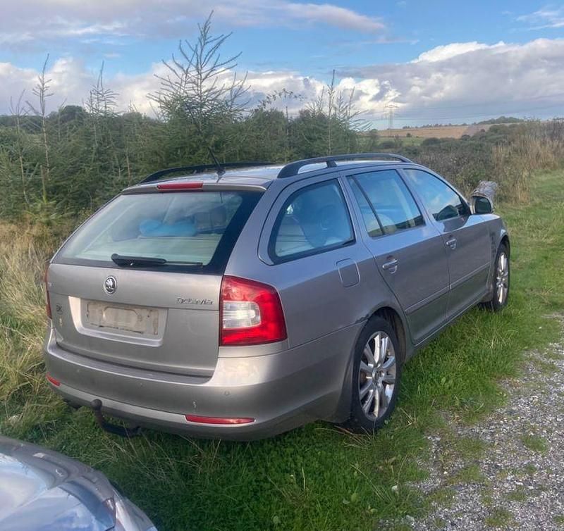Second-hand Skoda Octavia Elegance 160 CP (117 kW) 2009 Bej Break