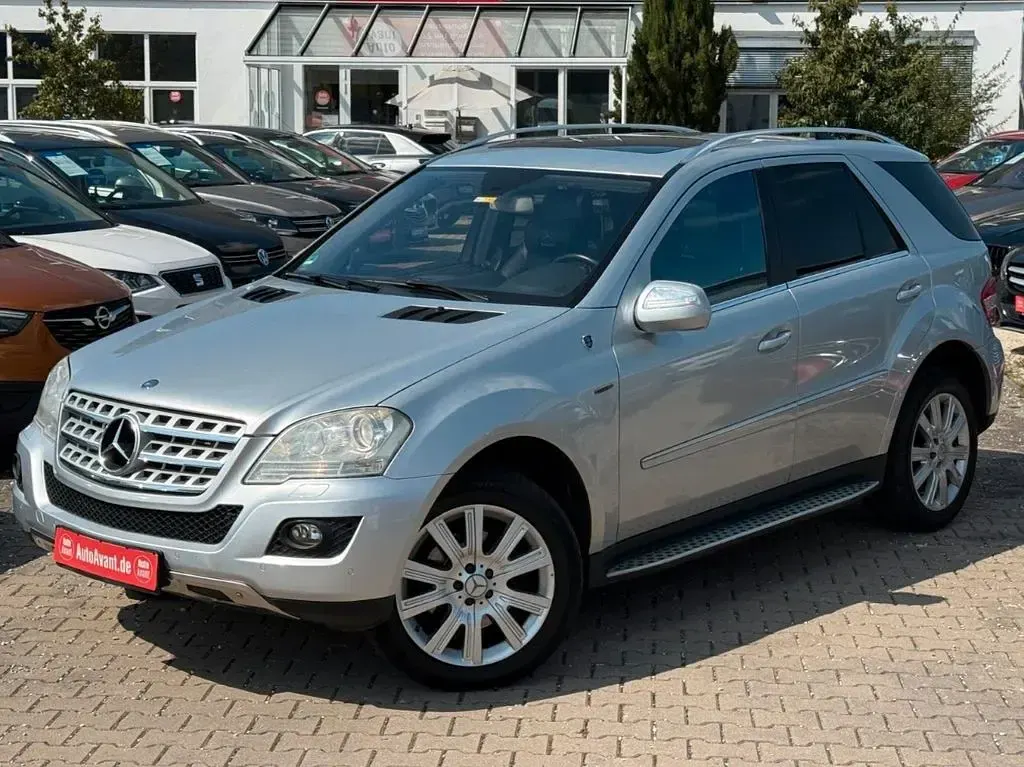 Gebraucht Mercedes ML350 224 PS (164 kW) 2009 Silber SUV
