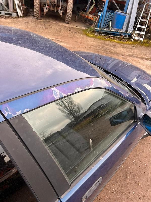 Gebraucht BMW 316 105 PS (77 kW) 1998 Blau Limousine