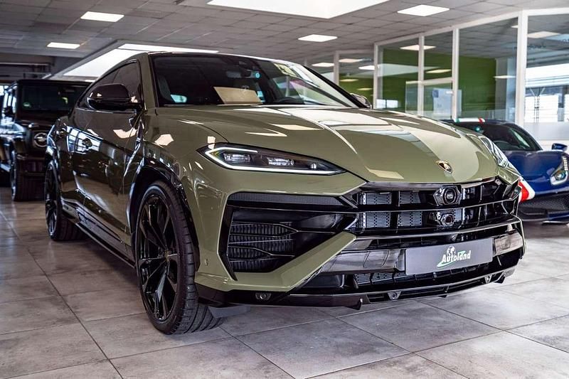 Neu Lamborghini Urus 799 PS (587 kW) 2026 Grün SUV