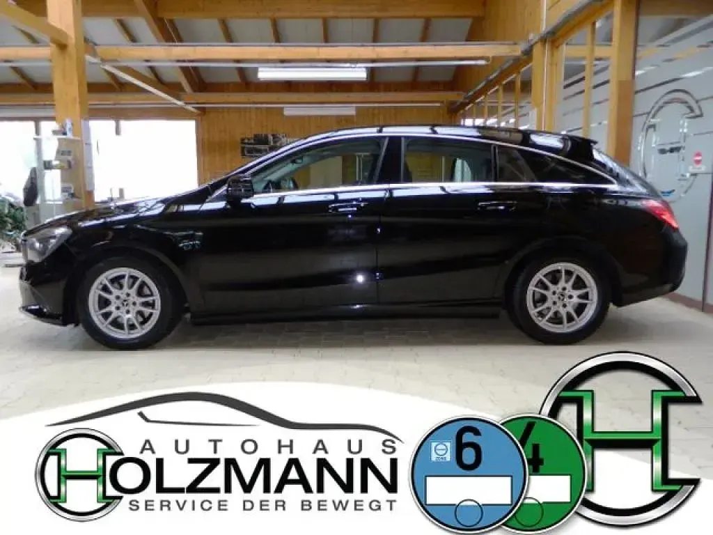 Gebraucht Mercedes CLA180 122 PS (89 kW) 2018 Nachtschwarz Coupé