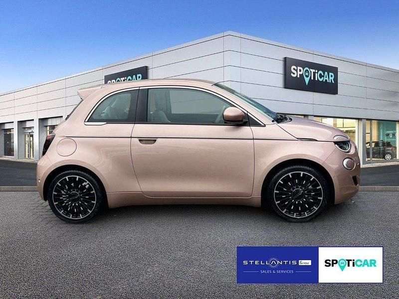 Gebraucht Fiat 500e La Prima 86 kW (118 PS) 2023 Schwarz Kleinwagen