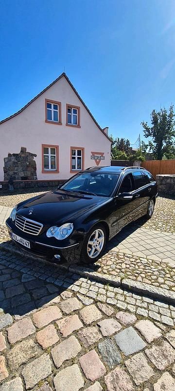 Schwarz Gebraucht 2007 Mercedes 280 Kombi | 4.250 € - Bild 1/4