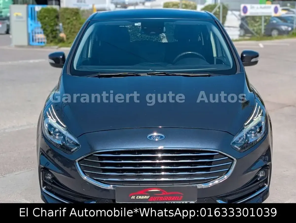 Gebraucht Ford S-MAX Titanium 150 PS (110 kW) 2021 Grau Van / Kleinbus