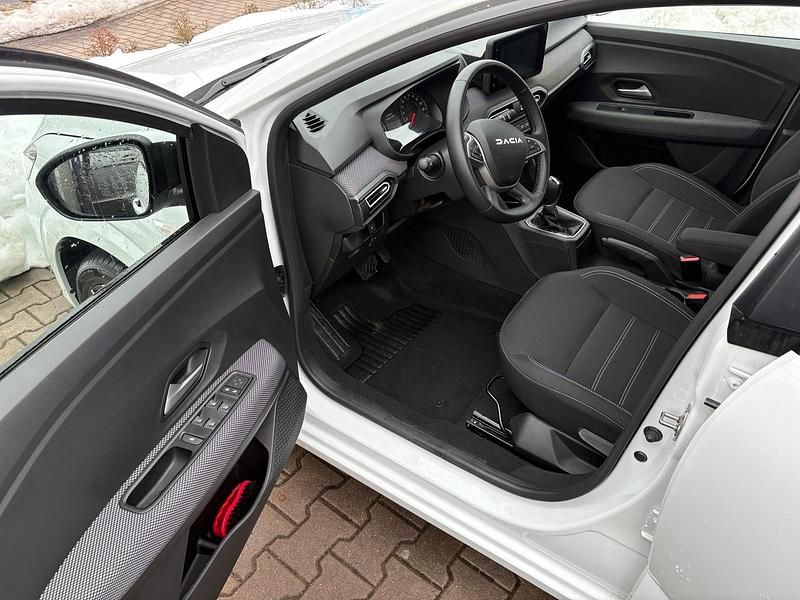 Gebraucht Dacia Sandero Expression 91 PS (66 kW) 2025 Weiß Kleinwagen