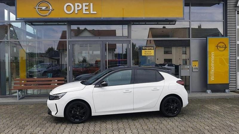 Weiß Gebraucht 2024 Opel Corsa Limousine | 16.890 € (Fairer Preis) - Bild 1/4