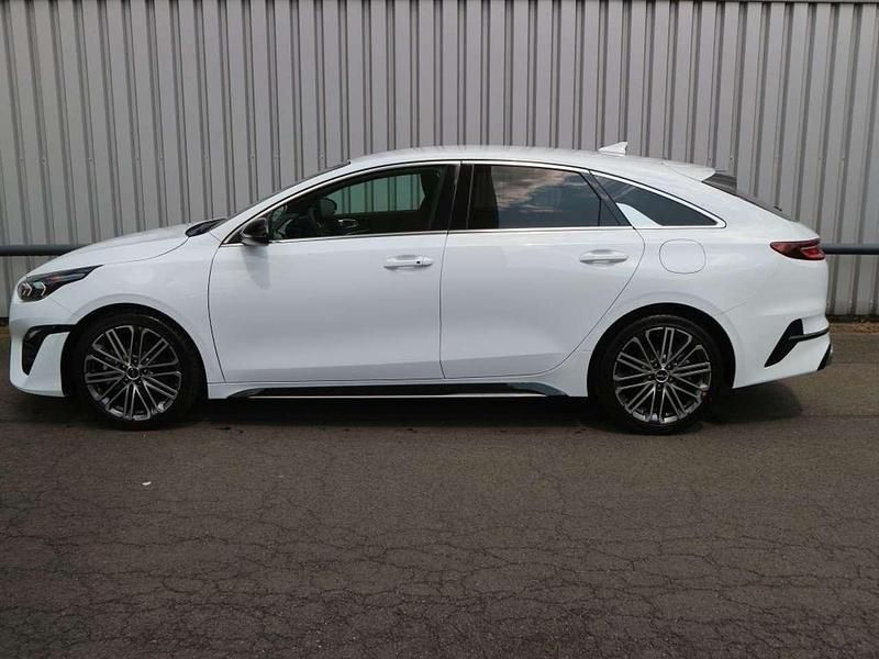 Gebraucht Kia ProCeed GT-Line 140 PS (102 kW) 2025 Weiß Kleinwagen