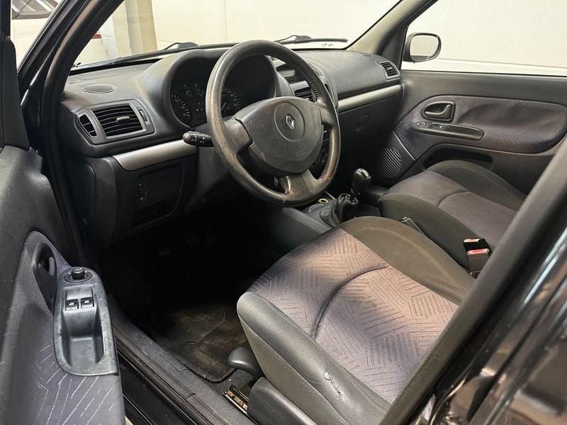 Gebraucht Renault Clio II Authentique 75 PS (55 kW) 2003 Schwarz Limousine