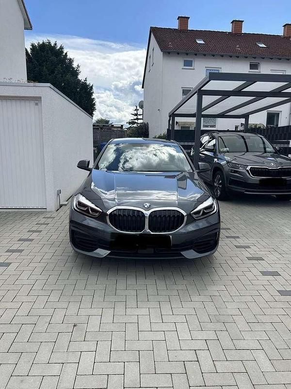 Gebraucht BMW 118 Advantage 140 PS (102 kW) 2020 Grau Kleinwagen
