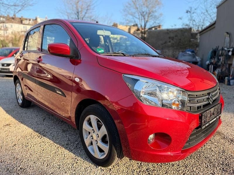 Gebraucht Suzuki Celerio Comfort 68 PS (50 kW) 2015 Rot Kleinwagen