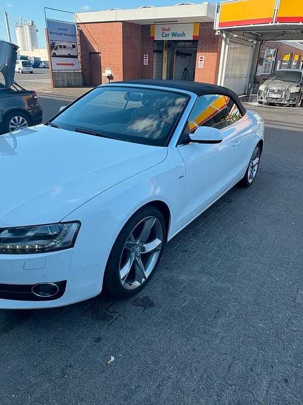 Weiß Gebraucht 2010 Audi A5 Cabriolet S-Line Cabrio | 10.800 € (Fairer Preis) - Bild 1/4
