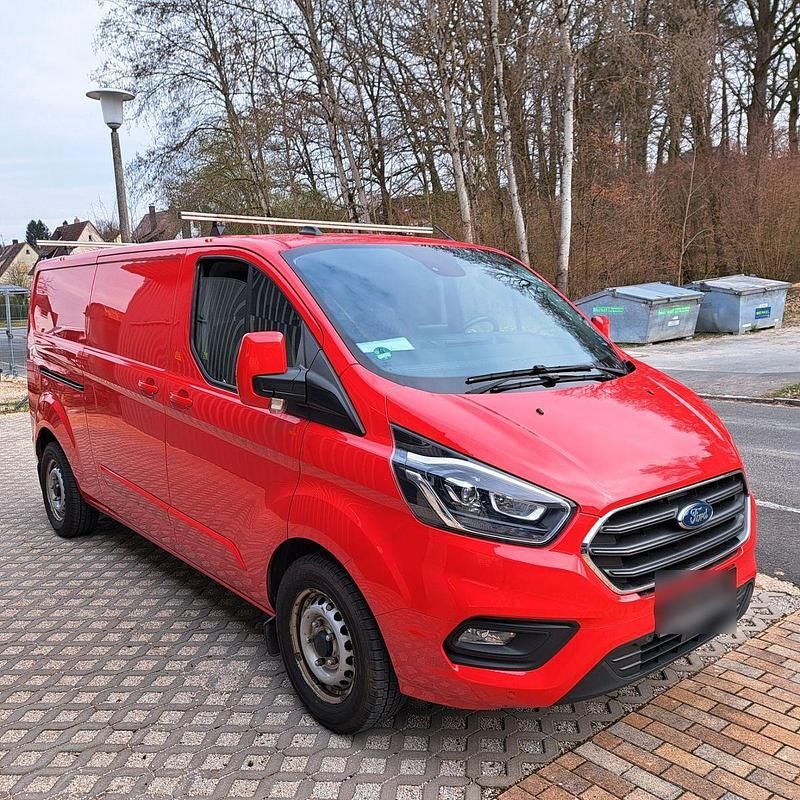 Gebraucht Ford Transit Custom 170 PS (125 kW) 2019 Rot Van / Kleinbus