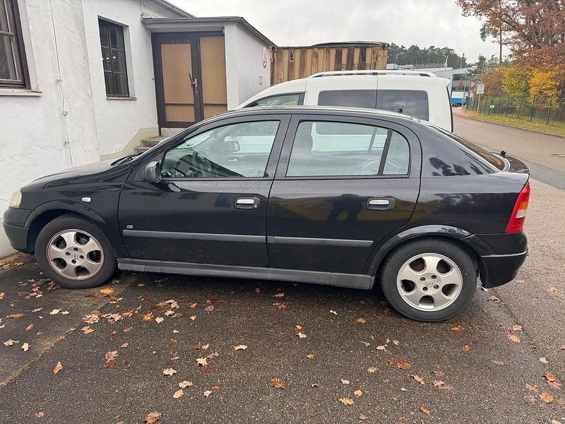 Schwarz Gebraucht 2008 Opel Astra Limousine | 350 € (Superpreis) - Bild 1/2