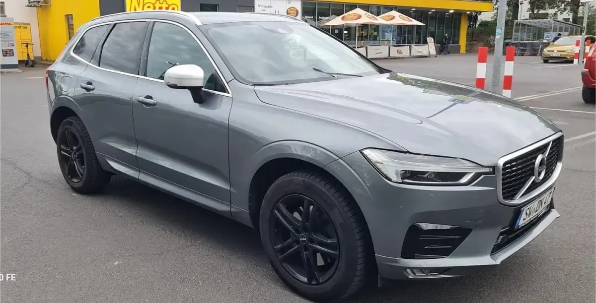Second-hand Volvo XC60 R-Design 197 CP (144 kW) 2019 Gri SUV