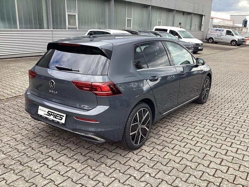 Gebraucht VW Golf VIII Edition 150 PS (110 kW) 2024 Grau Limousine
