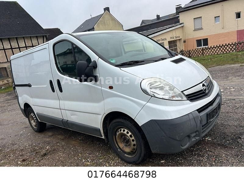Gebraucht Opel Vivaro 90 PS (66 kW) 2010 Weiß Van / Kleinbus