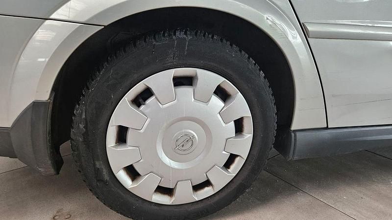 Gebraucht Opel Vectra 147 PS (108 kW) 2002 Silber Limousine