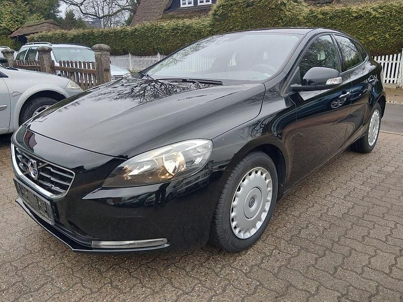 Gebraucht Volvo V40 Kinetic 120 PS (88 kW) 2014 Schwarz Limousine