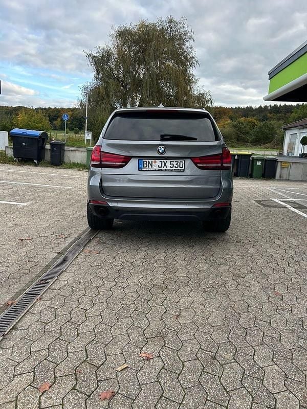 Gebraucht BMW X5 M Performance 258 PS (189 kW) 2015 Grau SUV