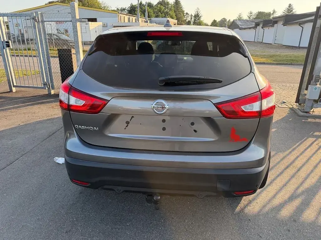 Gebraucht Nissan Qashqai N-Connecta 116 PS (85 kW) 2017 Grau SUV
